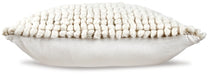 Aavie Pillow - Sigrist Furniture (Sturgis,MI)