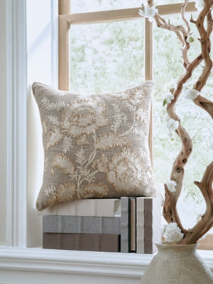 Viveka Pillow (Set of 4) - Sigrist Furniture (Sturgis,MI)