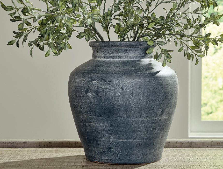 Meadie Vase - Sigrist Furniture (Sturgis,MI)