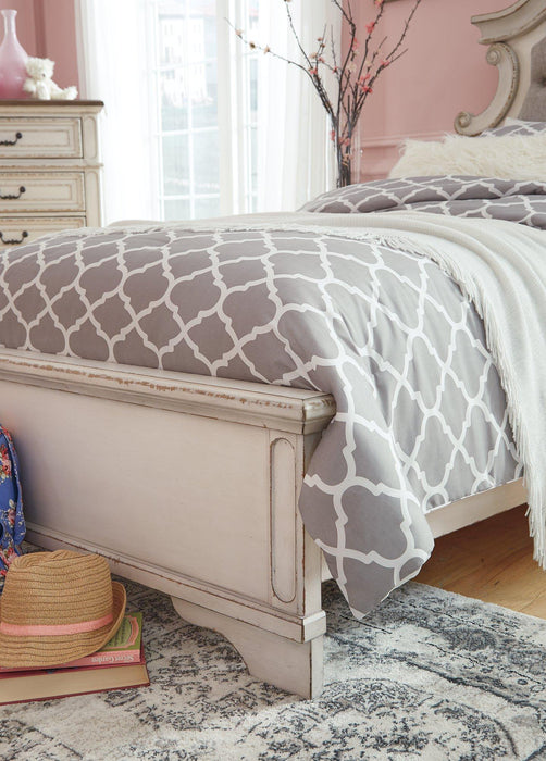 Realyn Upholstered Bed - Sigrist Furniture (Sturgis,MI)