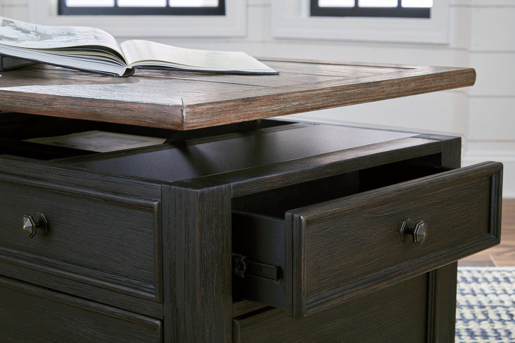 Tyler Creek Table Set - Sigrist Furniture (Sturgis,MI)