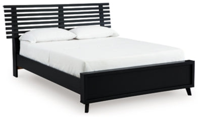 Danziar Queen Slat Bed - Sigrist Furniture (Sturgis,MI)