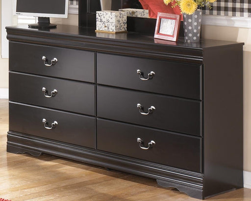 Huey Vineyard Dresser - Sigrist Furniture (Sturgis,MI)