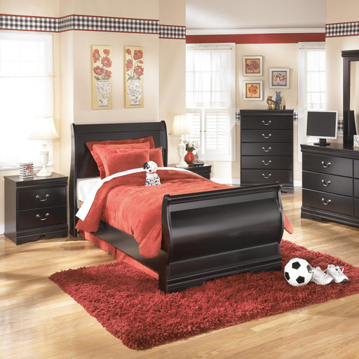 Huey Vineyard Dresser and Mirror - Sigrist Furniture (Sturgis,MI)