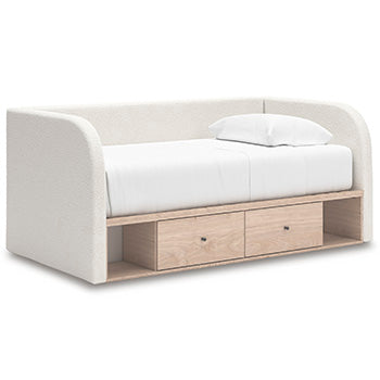 Arloster Upholstered Bed