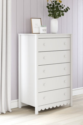 Hallityn Chest of Drawers - Sigrist Furniture (Sturgis,MI)