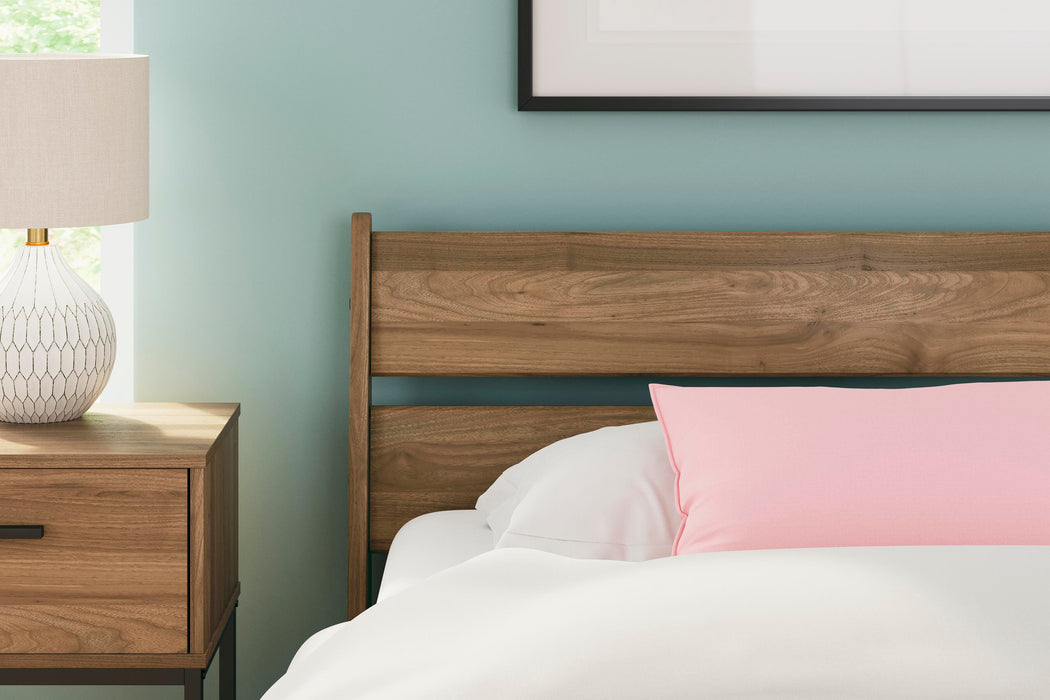 Deanlow Bed - Sigrist Furniture (Sturgis,MI)