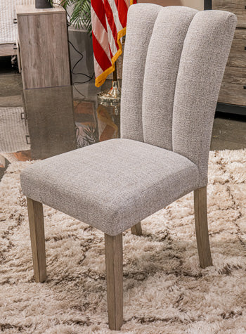 Larawyn Dining Chair - Sigrist Furniture (Sturgis,MI)