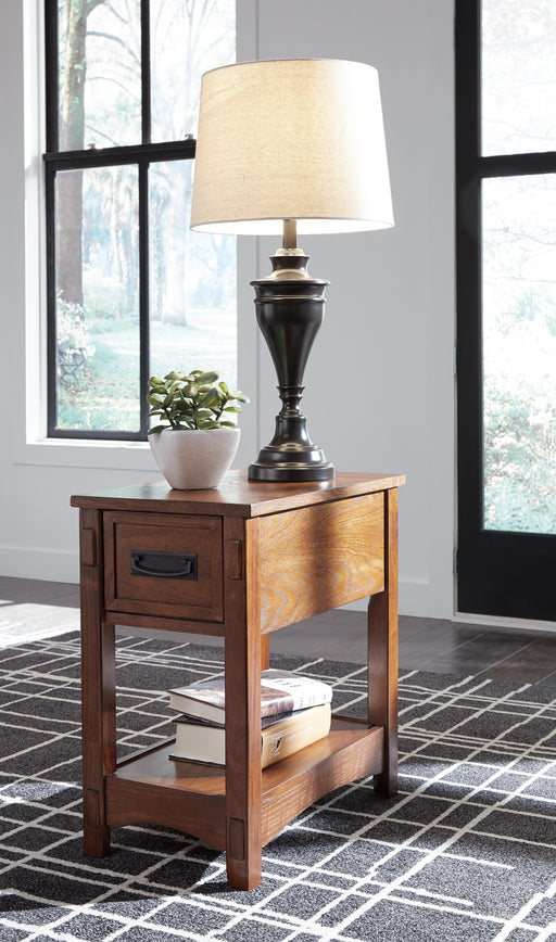 Breegin Chairside End Table - Sigrist Furniture (Sturgis,MI)